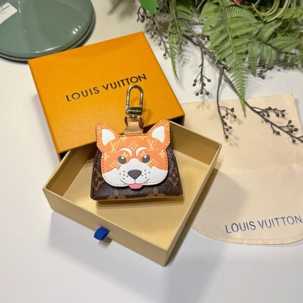 replica,repliche,fake,1:1,earrings,bracelet,ring,jewelry Nuovo ciondolo per borsa per auricolari Louis Vuitton Akita Inu (F8LSL7)