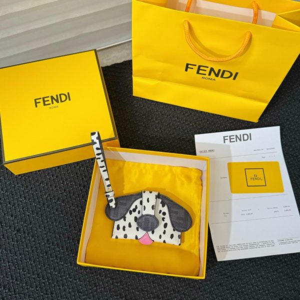 replica,repliche,fake,1:1,earrings,bracelet,ring,jewelry Nuovo portacarte Fendi della serie Animal (CCXRZI)