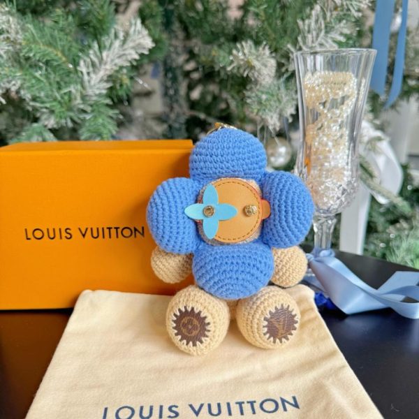 replica,repliche,fake,1:1,earrings,bracelet,ring,jewelry Bambola di lana Louis Vuitton M02582 Vivian (JOBI5Z)