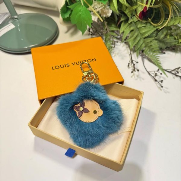 replica,repliche,fake,1:1,earrings,bracelet,ring,jewelry Portachiavi/ciondolo per borsa LOUIS VUITTON in pelliccia di visone con pompon, nuovo stile VIVIENNE FUR Girasole in peluche con pompon (99ML6Z)