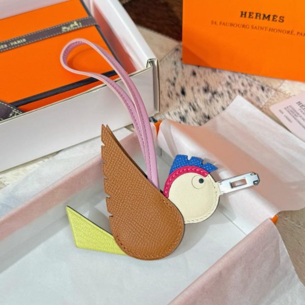 replica,repliche,fake,1:1,earrings,bracelet,ring,jewelry Nuovo charm Hermes a forma di uccello, ciondolo per borsa Hermes a forma di uccello, ornamento per borsa, portachiavi (T9UUHM)