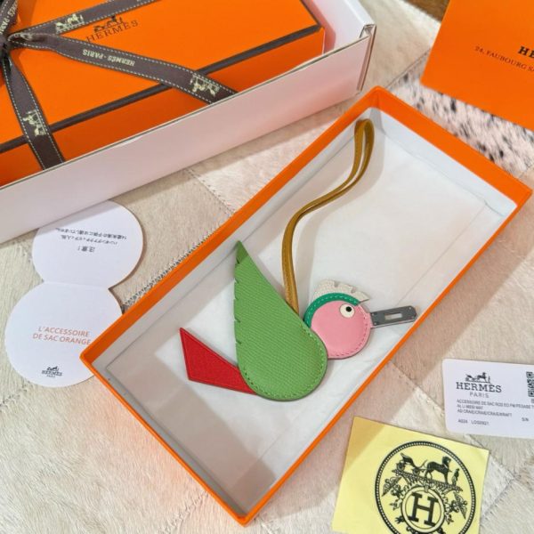 replica,repliche,fake,1:1,earrings,bracelet,ring,jewelry Nuovo charm Hermes a forma di uccello, ciondolo per borsa Hermes a forma di uccello, ornamento per borsa, portachiavi (TATQZQ)