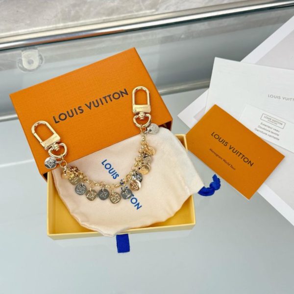 replica,repliche,fake,1:1,earrings,bracelet,ring,jewelry Portachiavi LV corto da 24 cm, ciondolo per borsa con perline, catena per borsa, accessori per borse e portachiavi Spring Street (IGHUWM)
