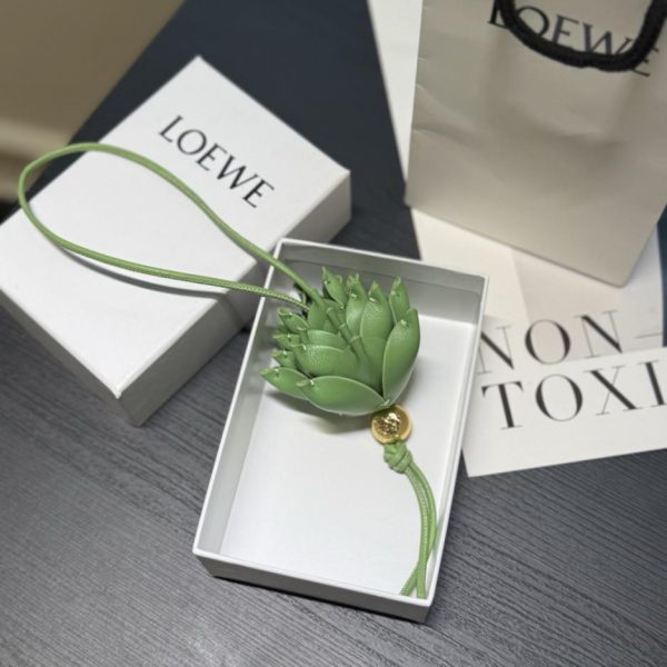 replica,repliche,fake,1:1,earrings,bracelet,ring,jewelry Nuovo ciondolo artistico in pelle LOEWE (HFSMHM)
