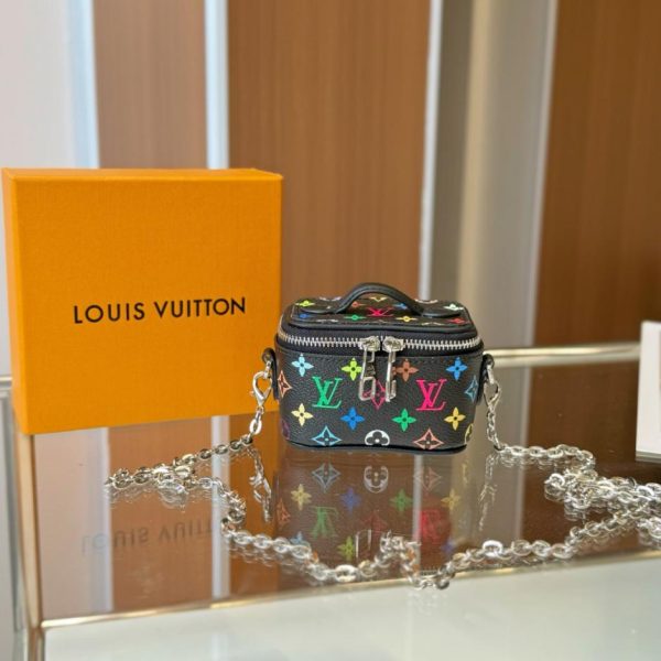 replica,repliche,fake,1:1,earrings,bracelet,ring,jewelry Borsa a tracolla Louis Vuitton Mini Microvanity Makeup (3BFBCC)