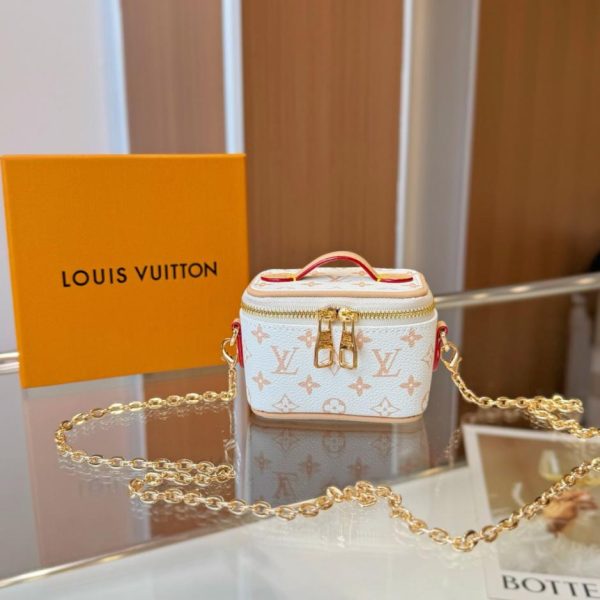 replica,repliche,fake,1:1,earrings,bracelet,ring,jewelry Borsa a tracolla mini microvanity per cosmetici Louis Vuitton (FZT688)