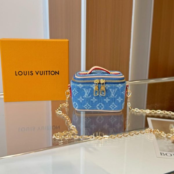 replica,repliche,fake,1:1,earrings,bracelet,ring,jewelry Borsa a tracolla mini microvanity per cosmetici Louis Vuitton (DVYKST)