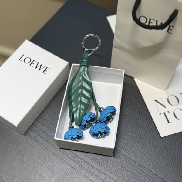 replica,repliche,fake,1:1,earrings,bracelet,ring,jewelry Ciondolo floreale blu Loewe Primavera/Estate (BKGEFW)